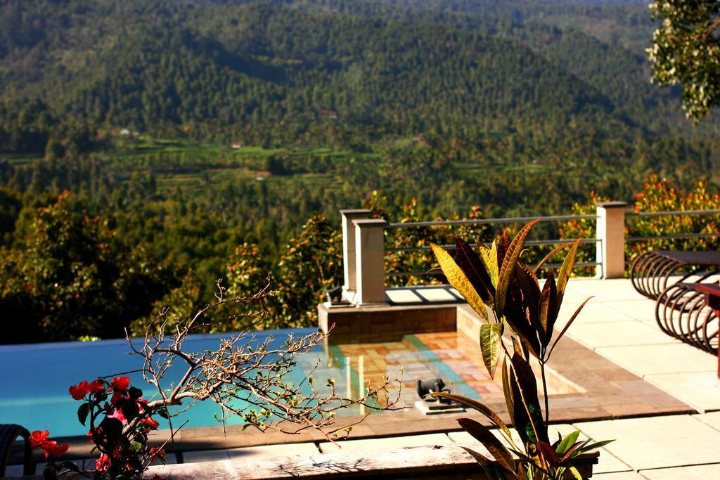 Puri Alam Bali Hotel Munduk Exterior foto